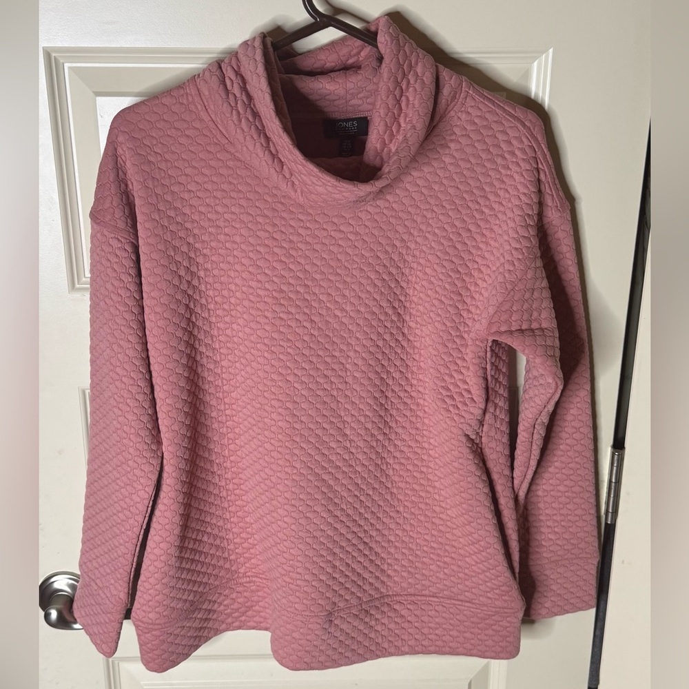 NWTJones New York Women’s small cowl neck quilted sweatshirt w/ pockets (pink)